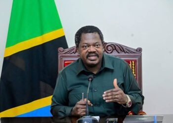 MAKAMU WA RAISI WA JAMHURI YA MUUNGANO WA TANZANIA ATANGAZA KUJIUZULU.